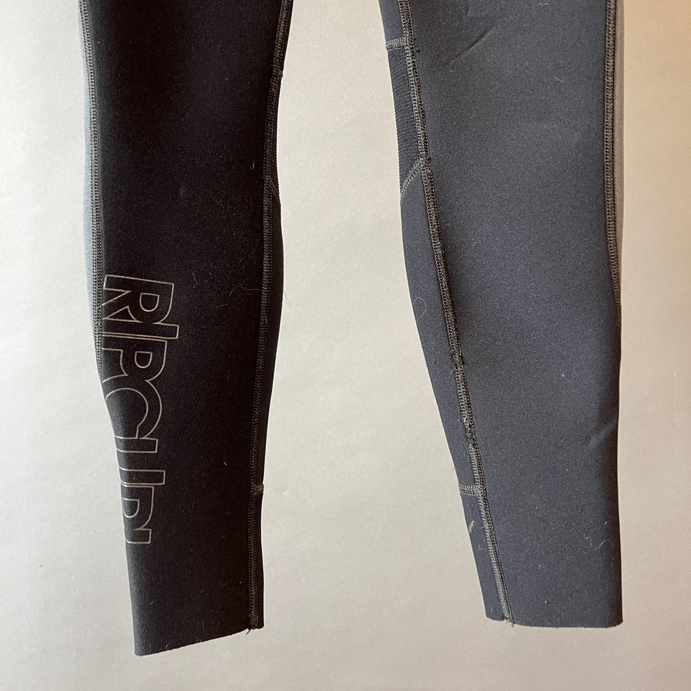 Ripcurl Wetsuit - image 4